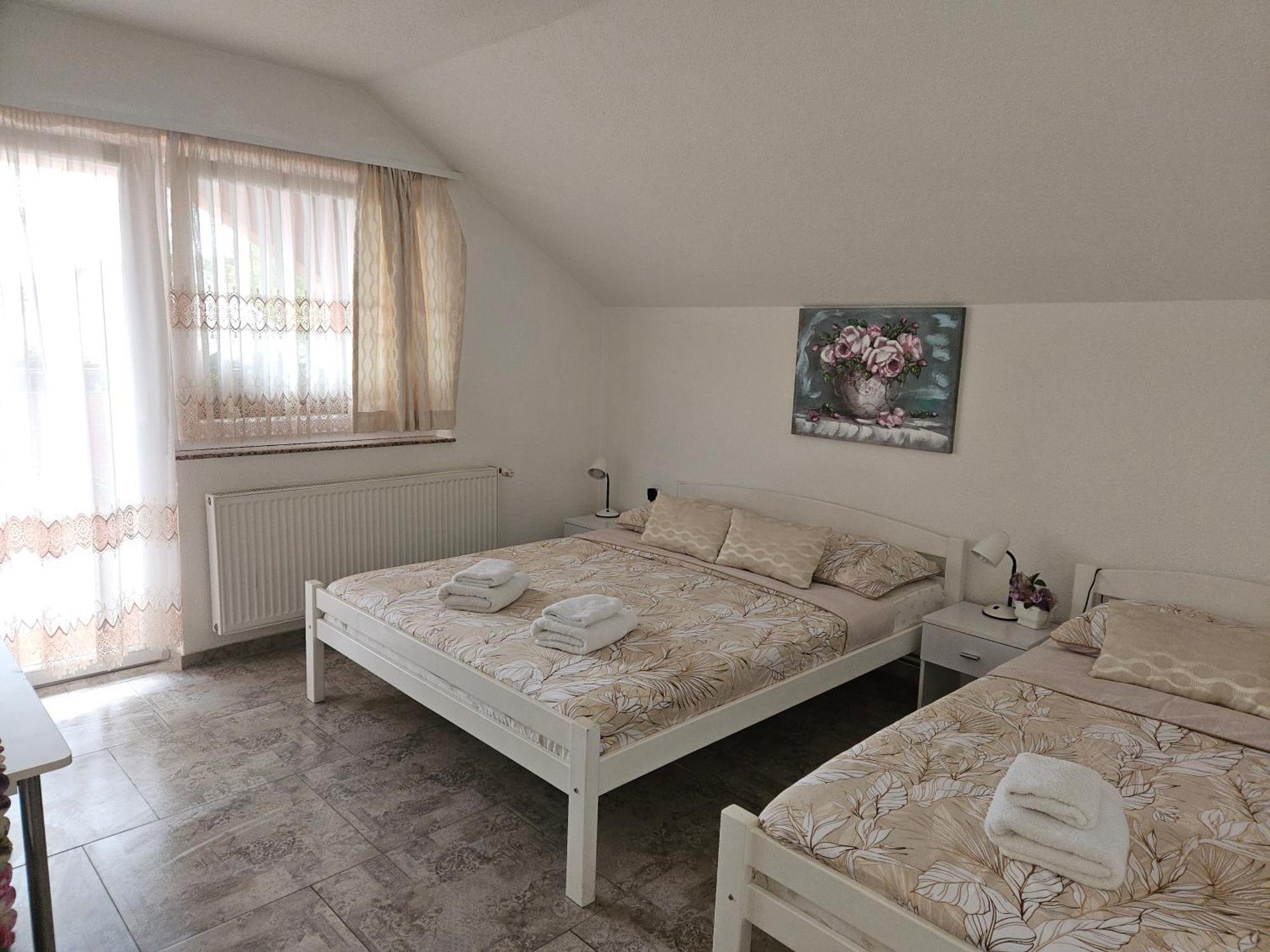 Rooms Sapina Korenica Kültér fotó